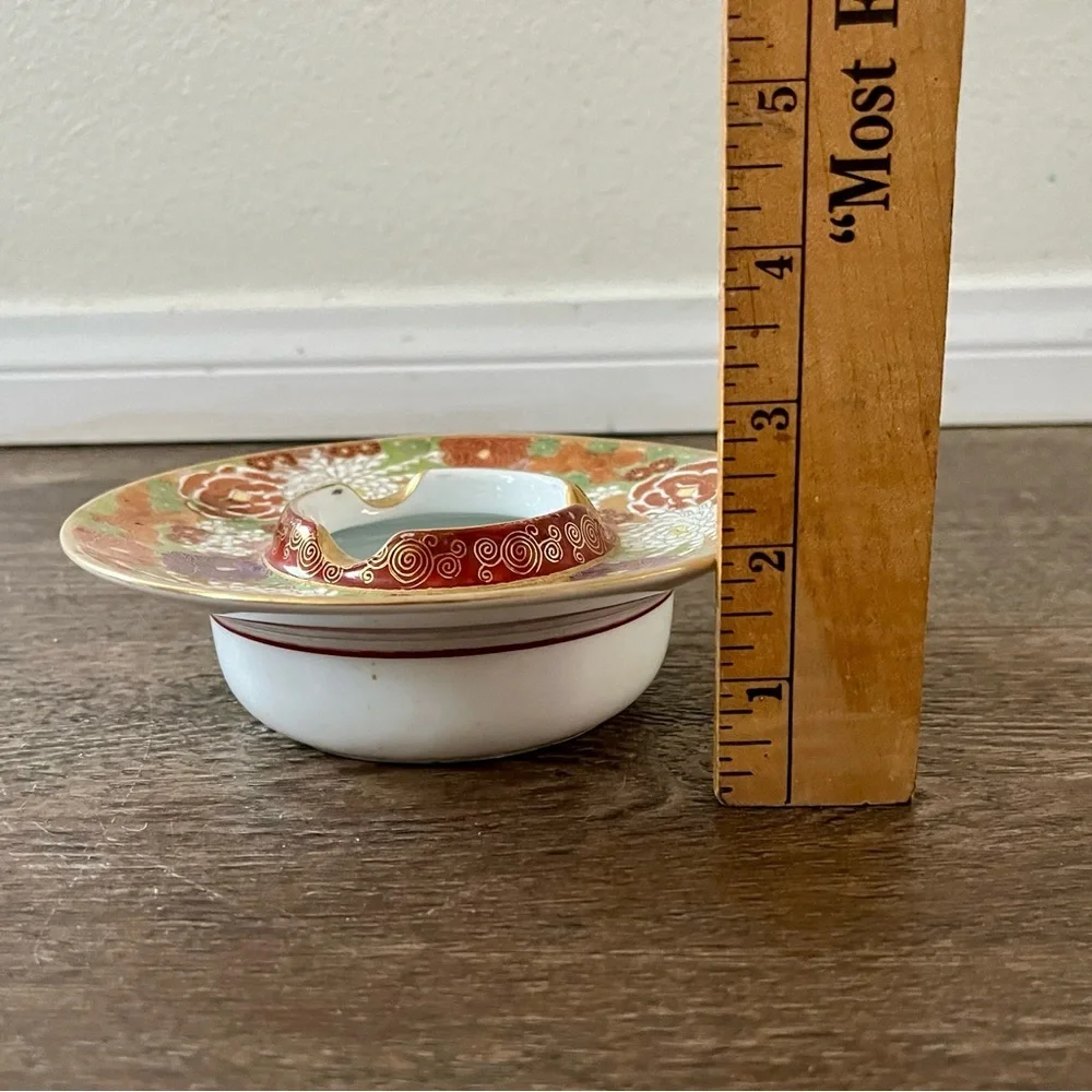 Vintage Chinese Hand Painted Floral Ceramic Ashtray
